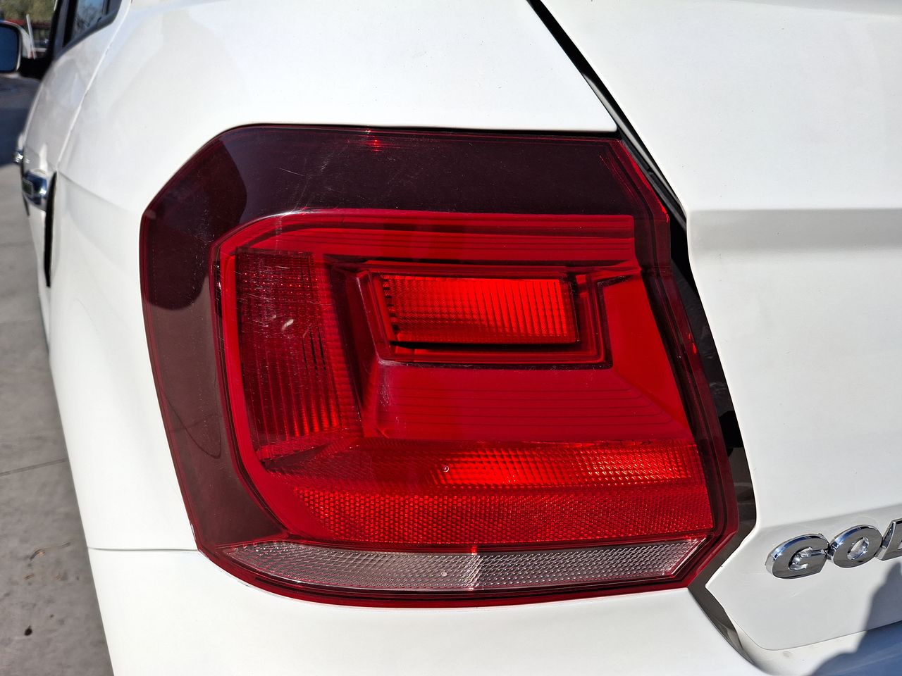 VOLKSWAGEN - 20