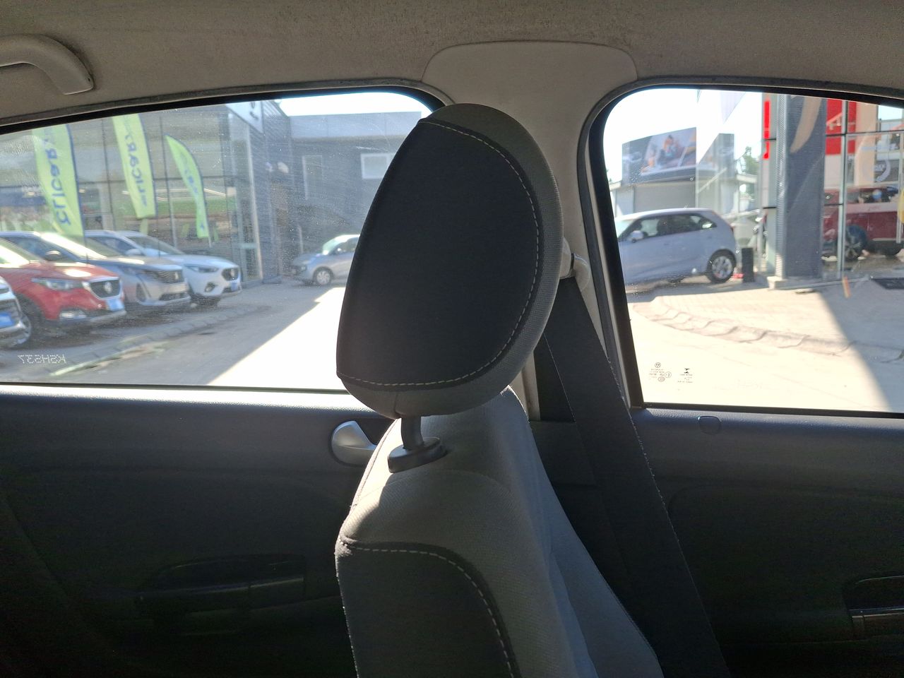 VOLKSWAGEN - 15
