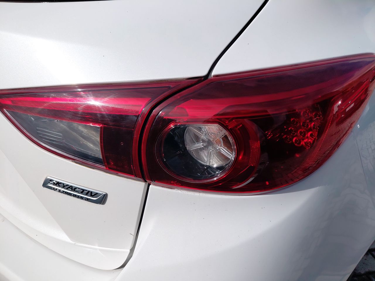 Mazda 3 — foto 11 de 26