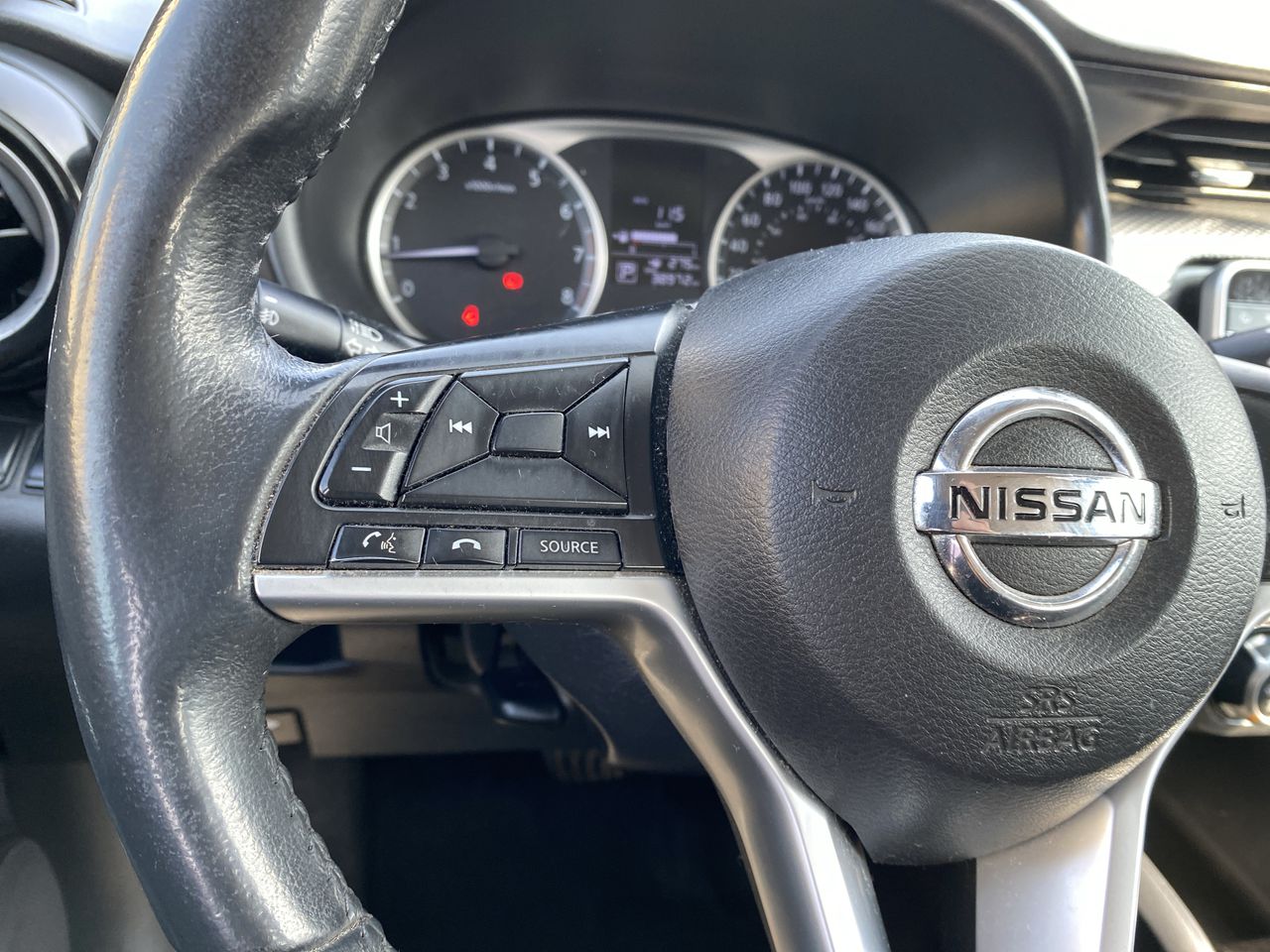 NISSAN - 31