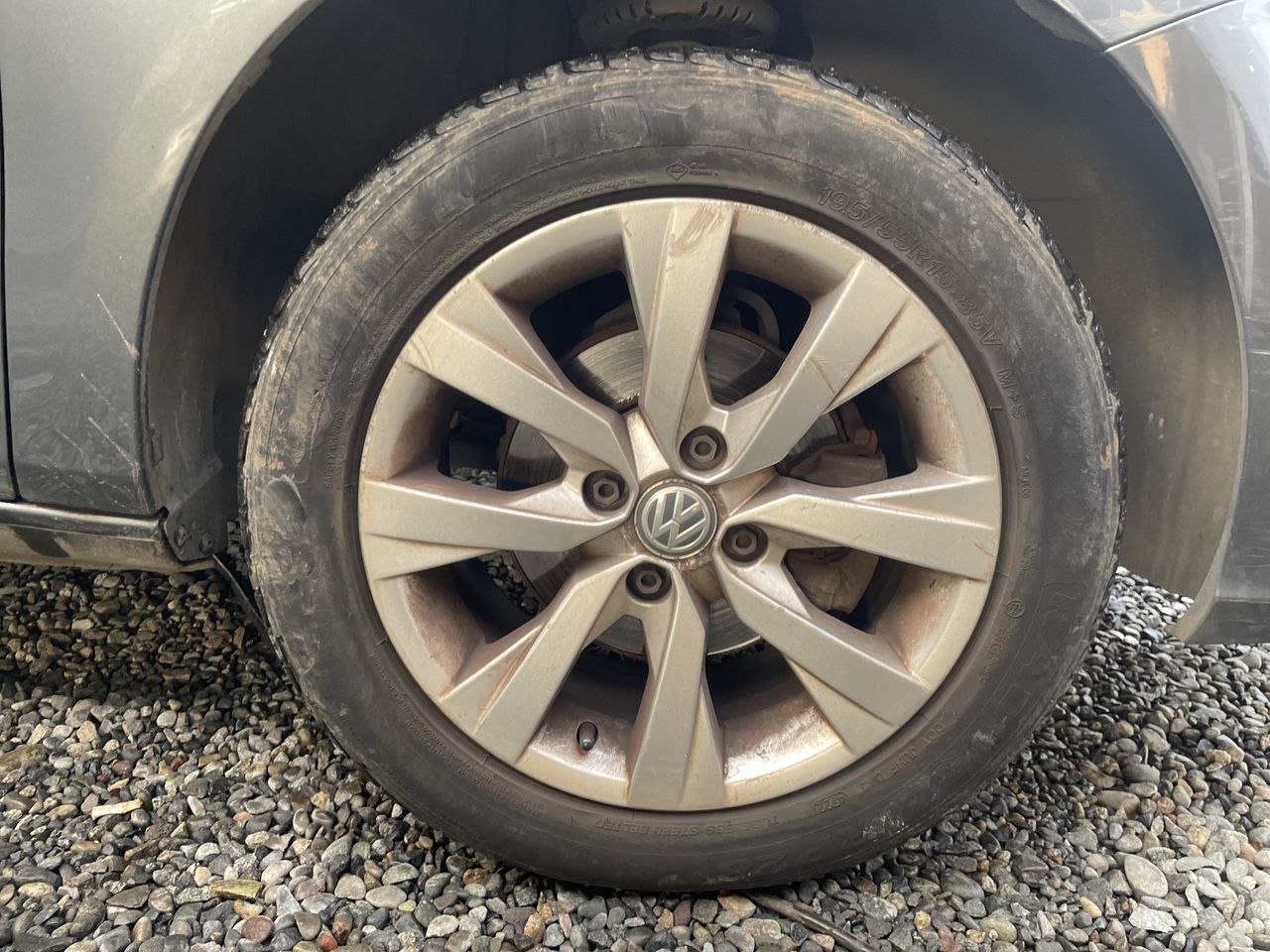 VOLKSWAGEN - 9