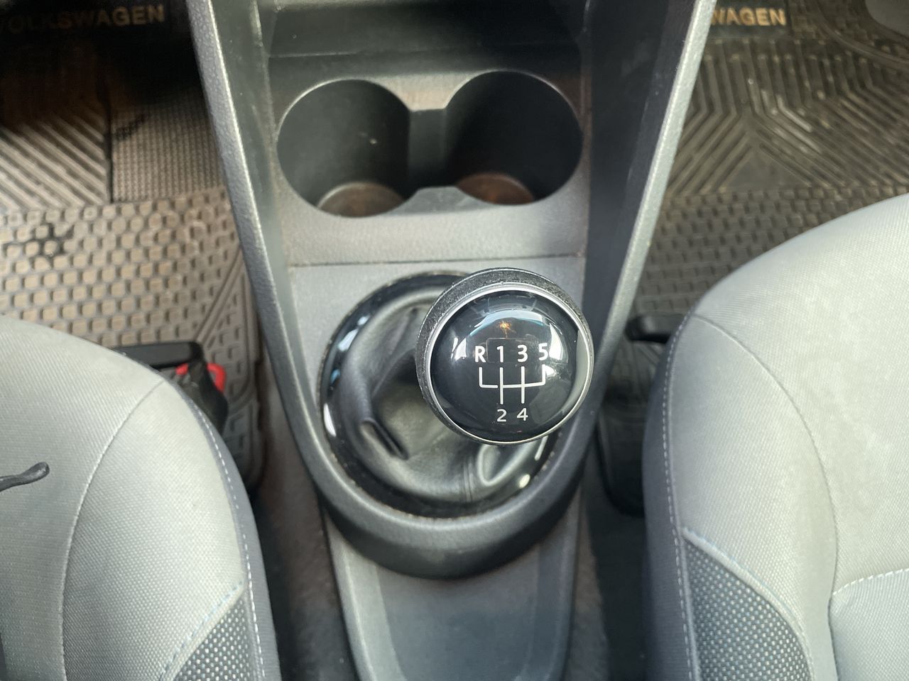 VOLKSWAGEN - 21