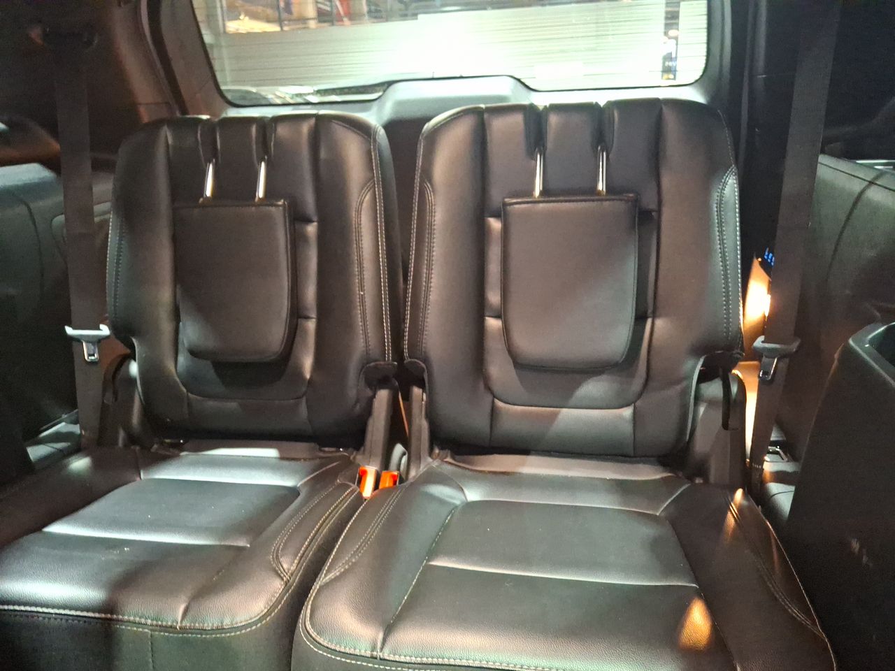 Ford Explorer — foto 29 de 30