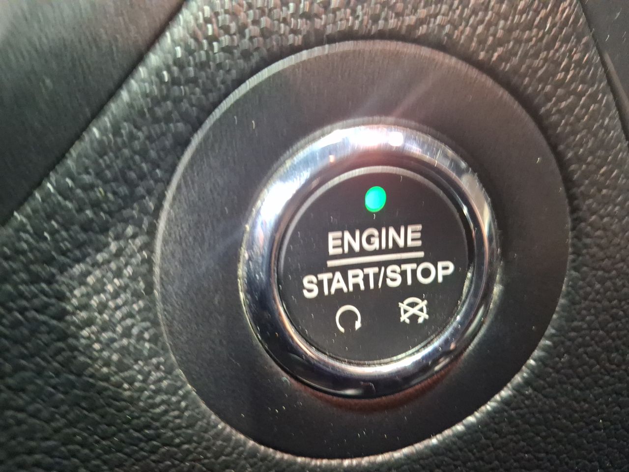 Ford Explorer — foto 30 de 30