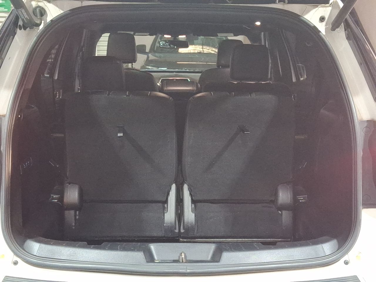 Ford Explorer — foto 14 de 30