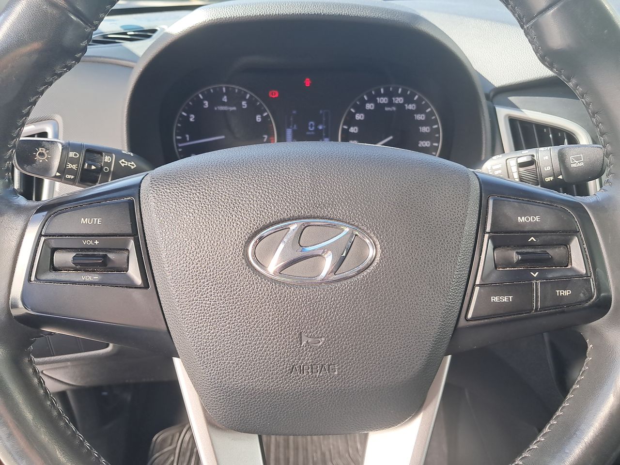 HYUNDAI - 25
