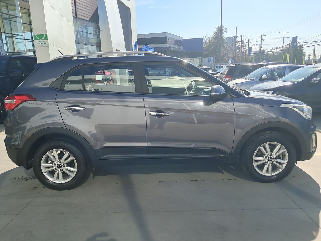 HYUNDAI - 8