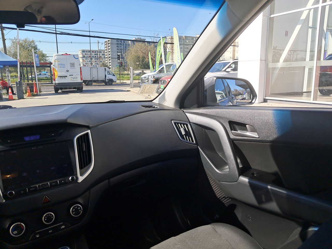 HYUNDAI - 10