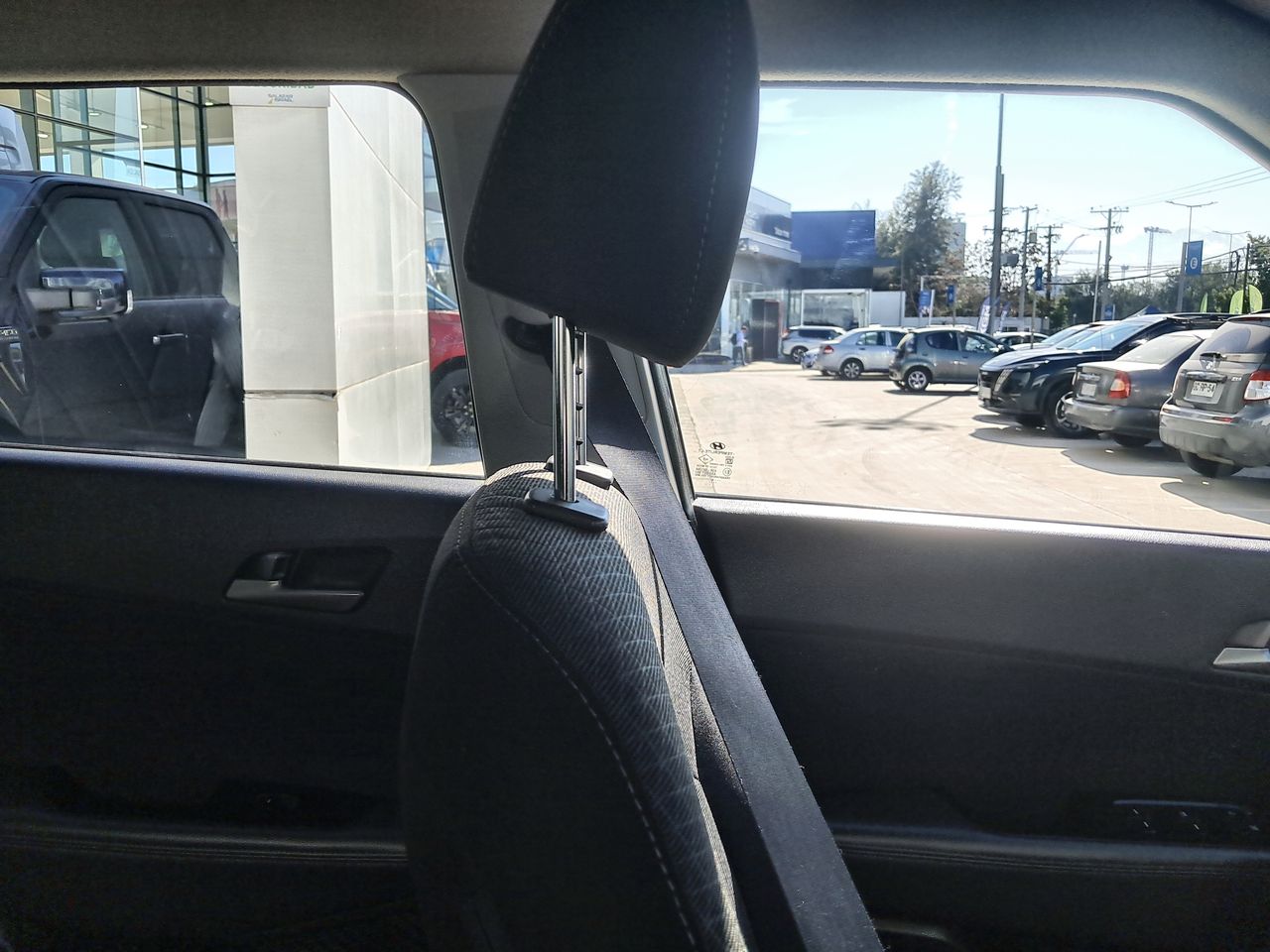 HYUNDAI - 15