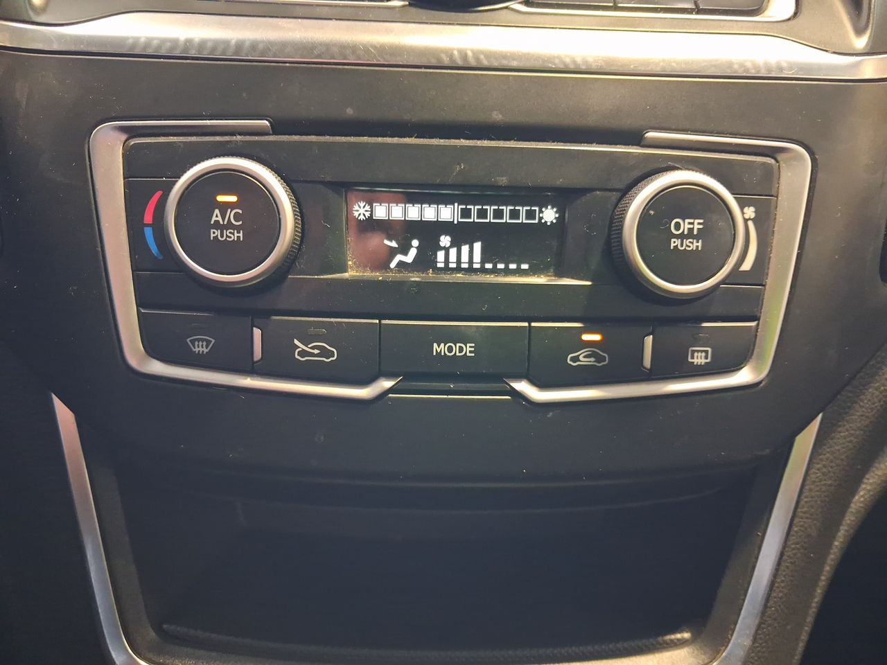 Dongfeng Ax5 — foto 20 de 22