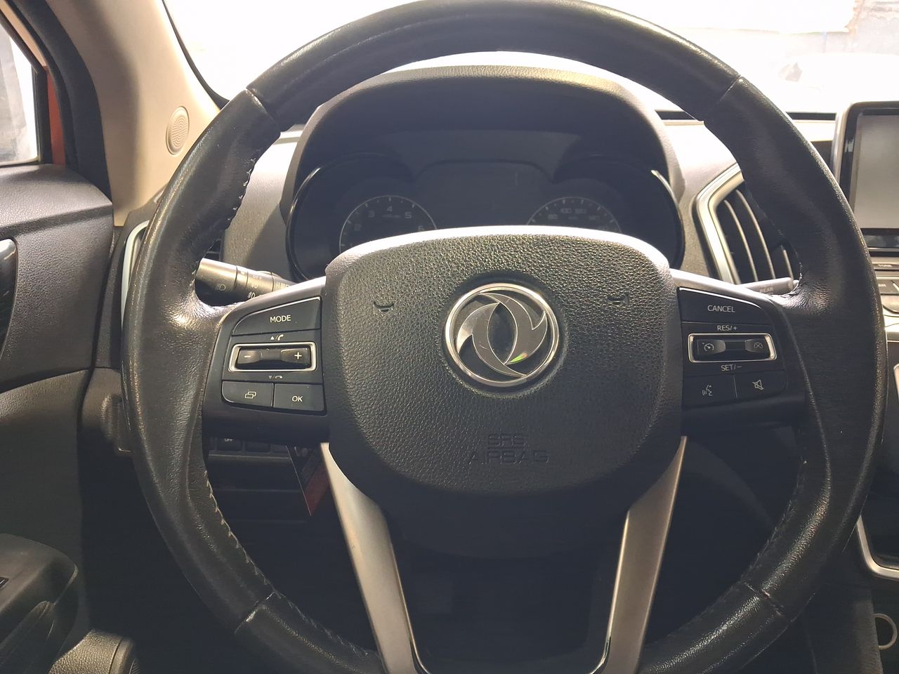 Dongfeng Ax5 — foto 16 de 22