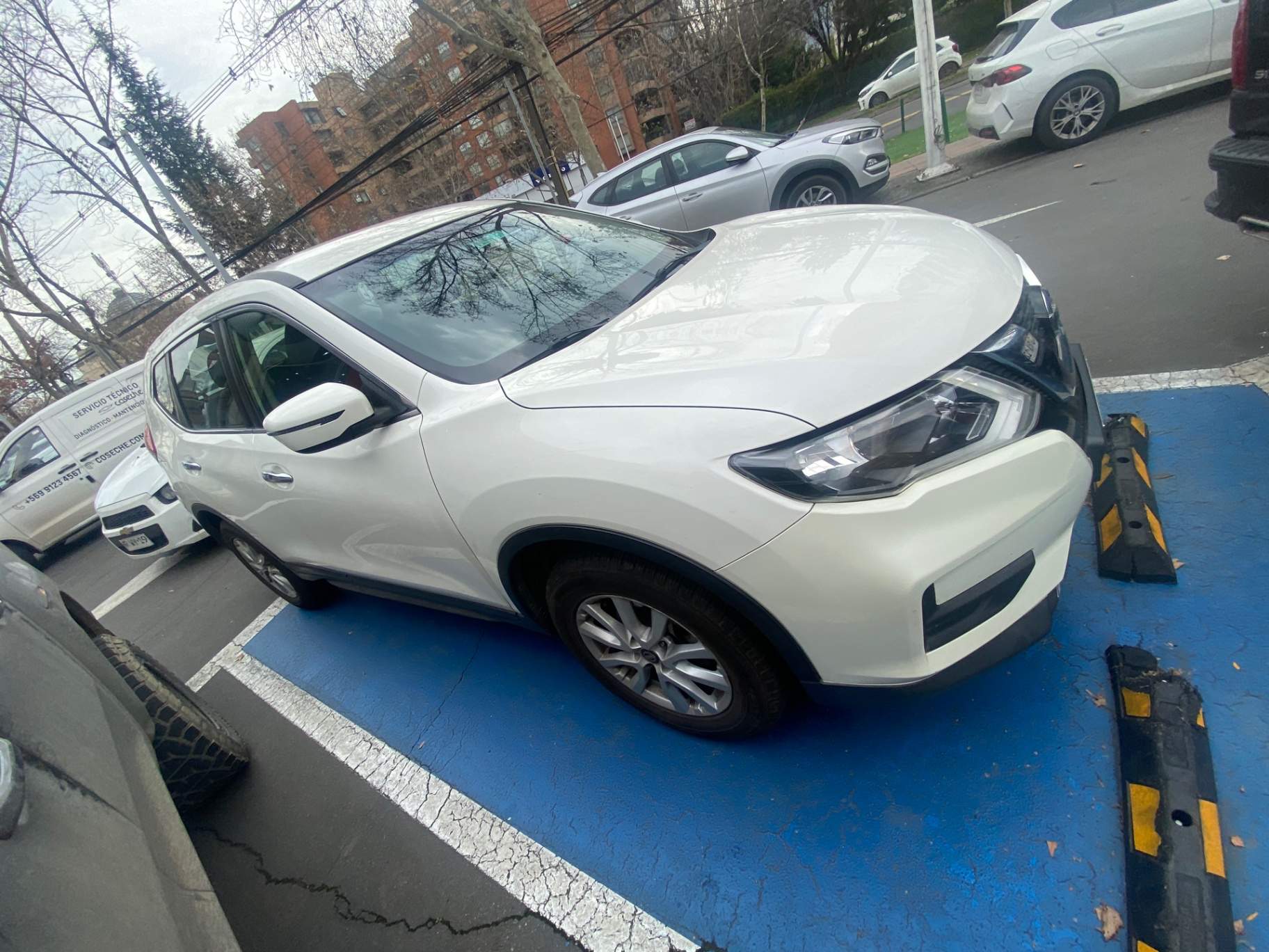 NISSAN - 3