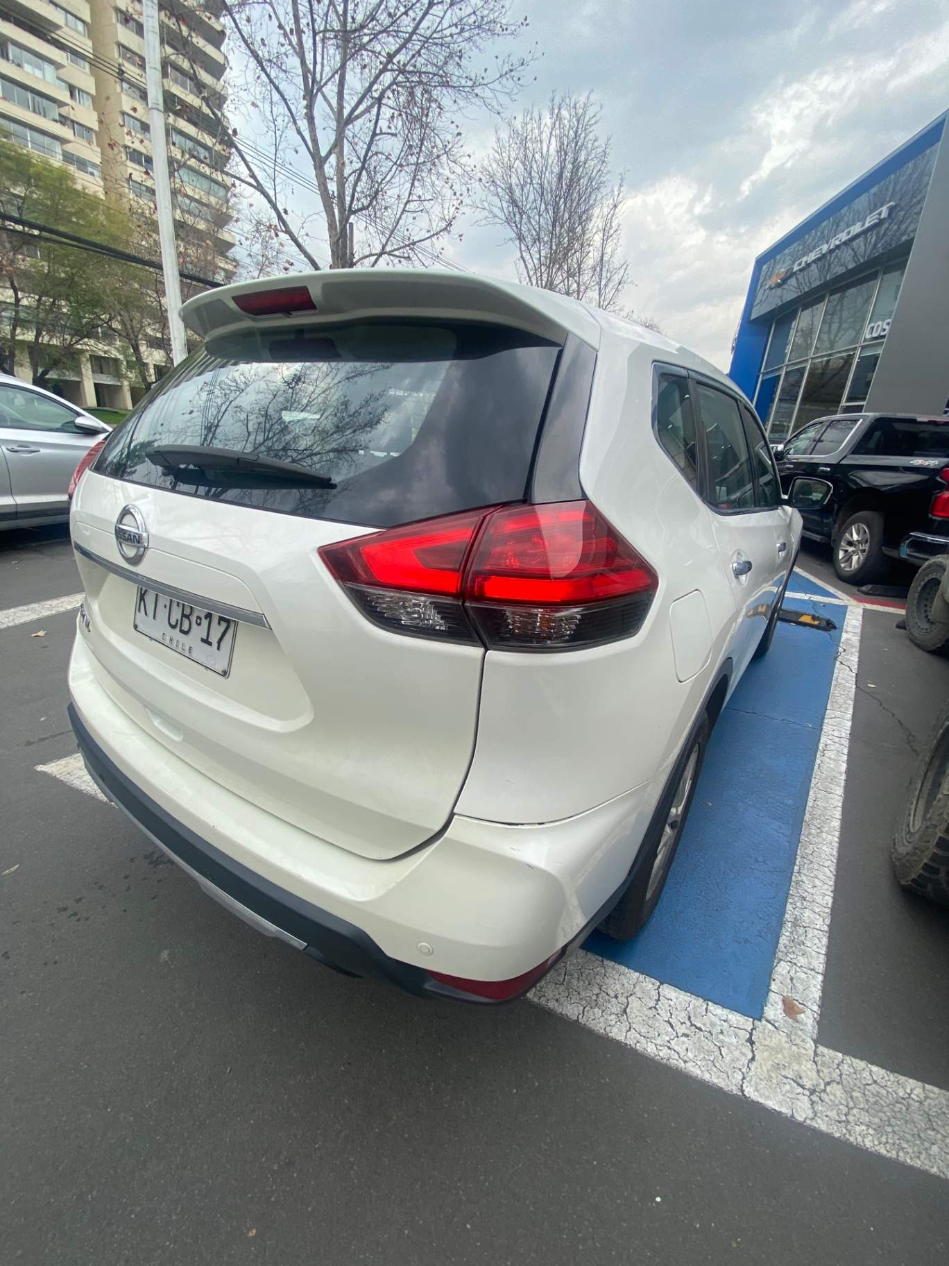 NISSAN - 4