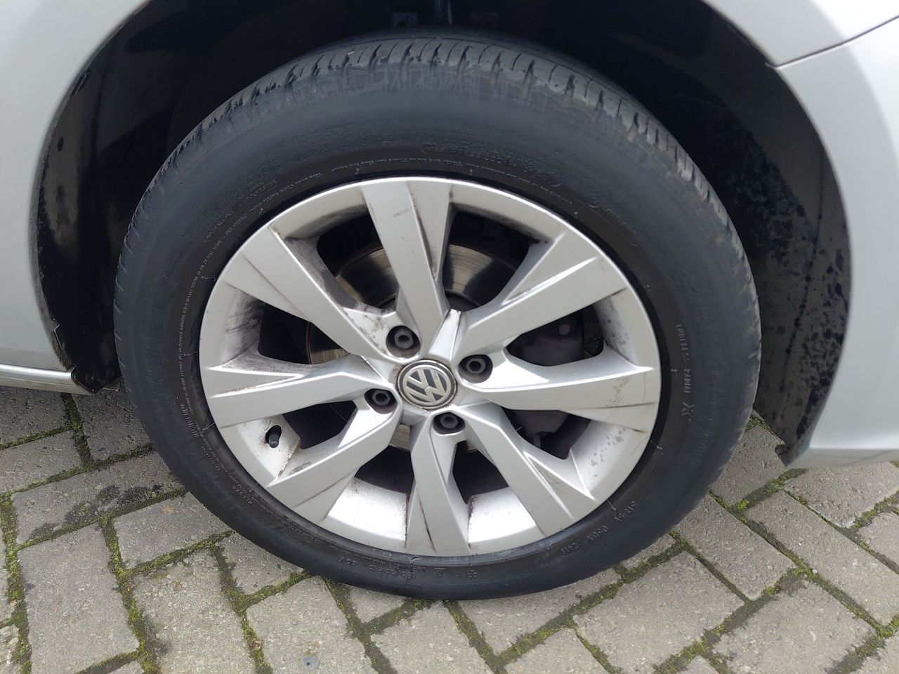 VOLKSWAGEN - 7