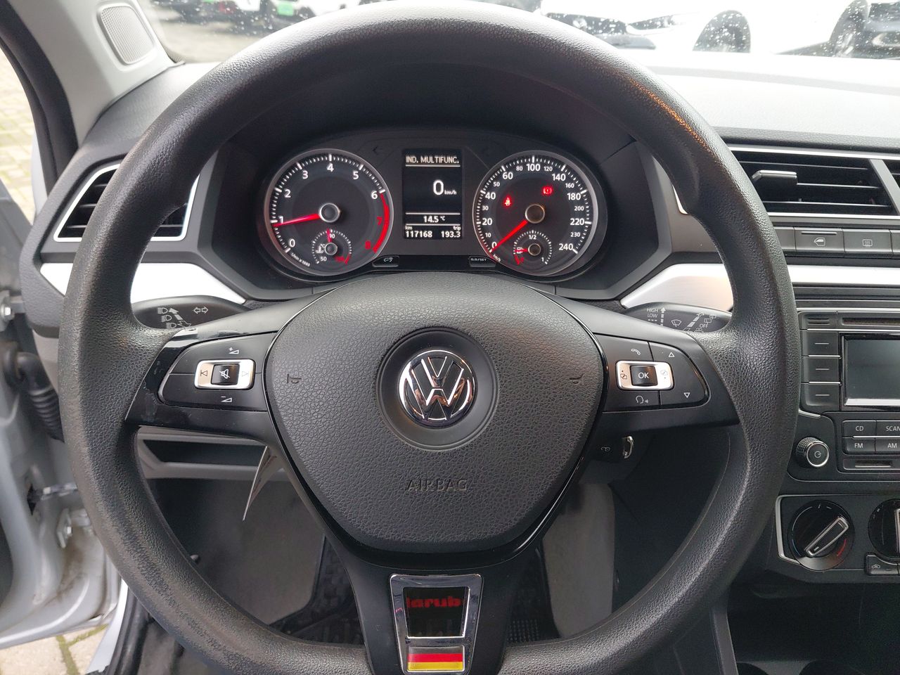 VOLKSWAGEN - 15