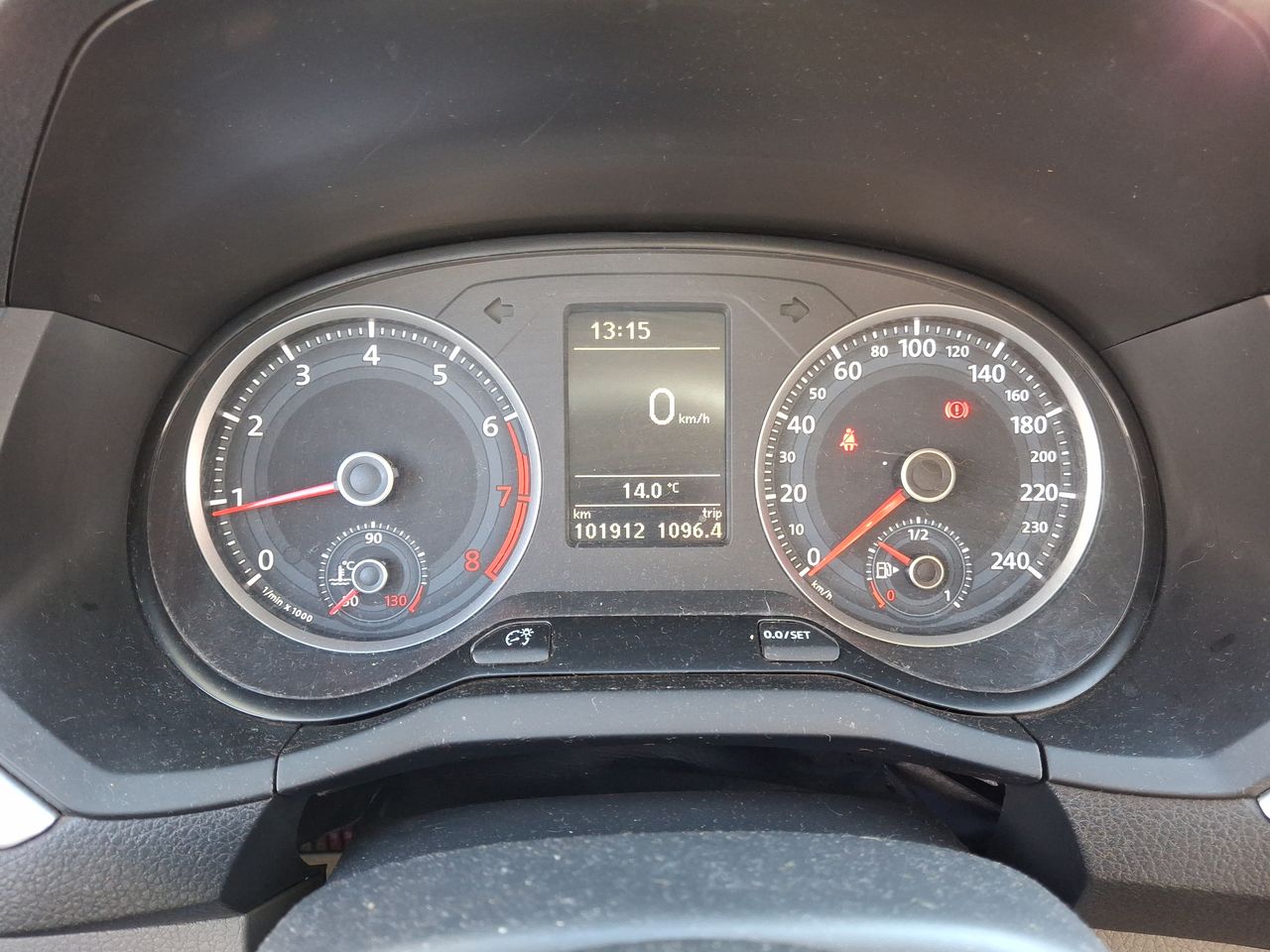 VOLKSWAGEN - 26