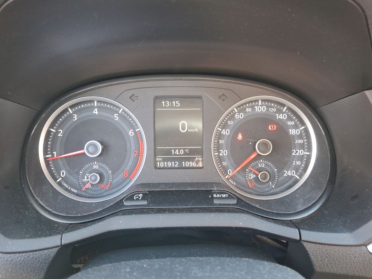 VOLKSWAGEN - 25