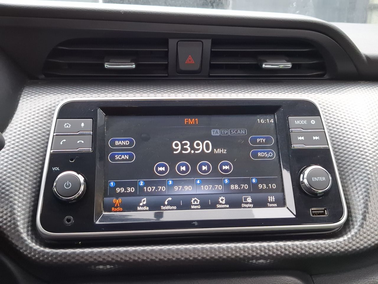 NISSAN - 20
