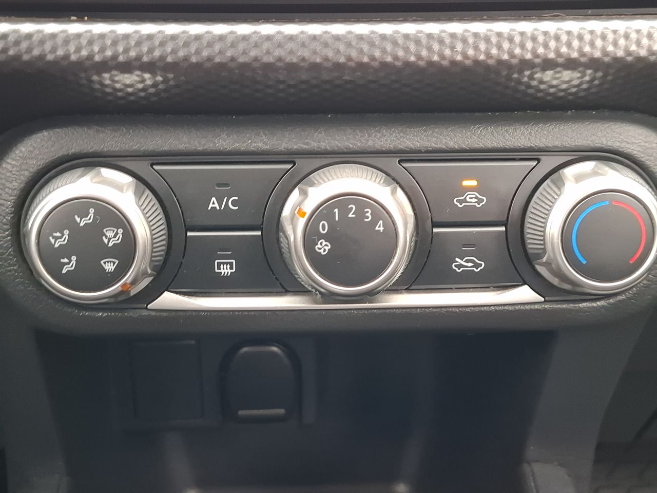 NISSAN - 21