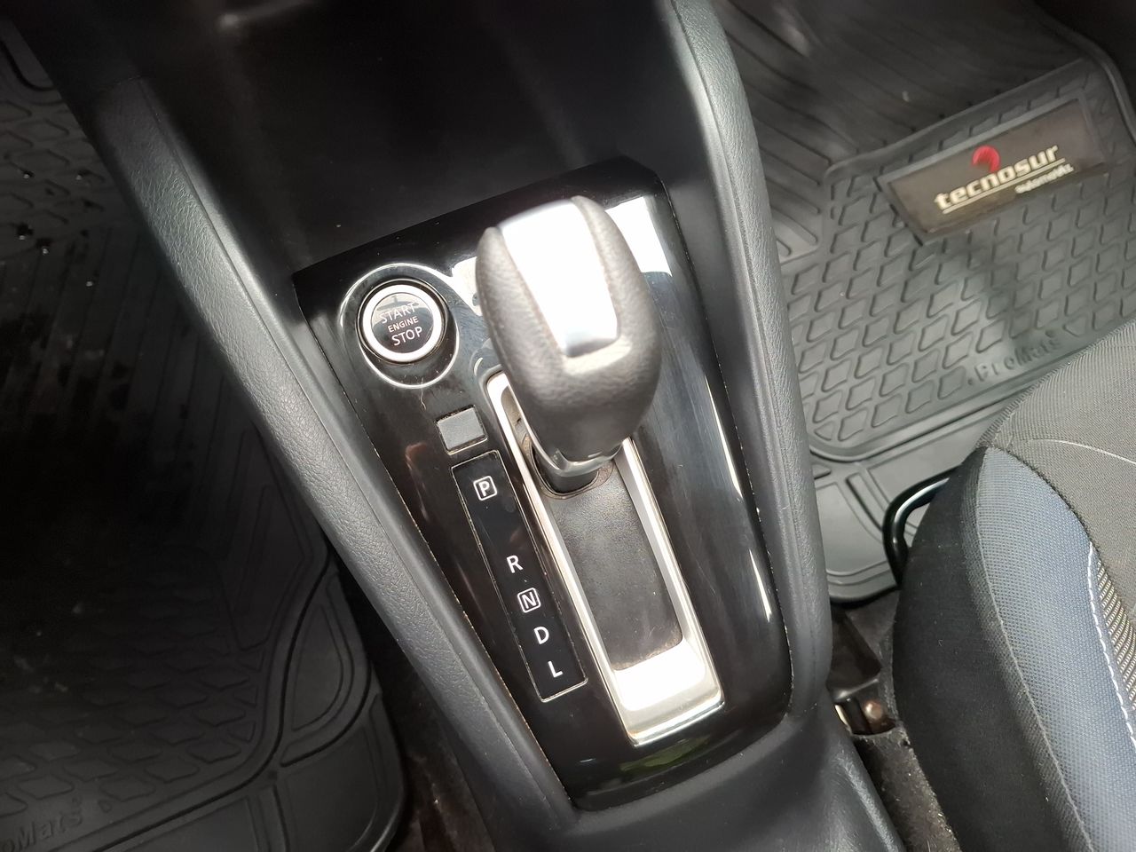 NISSAN - 22