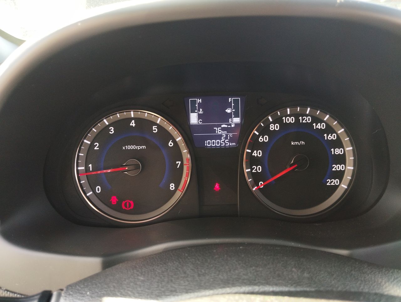 HYUNDAI - 27