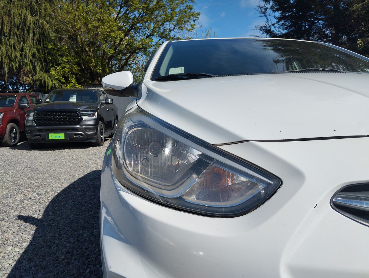 HYUNDAI - 18