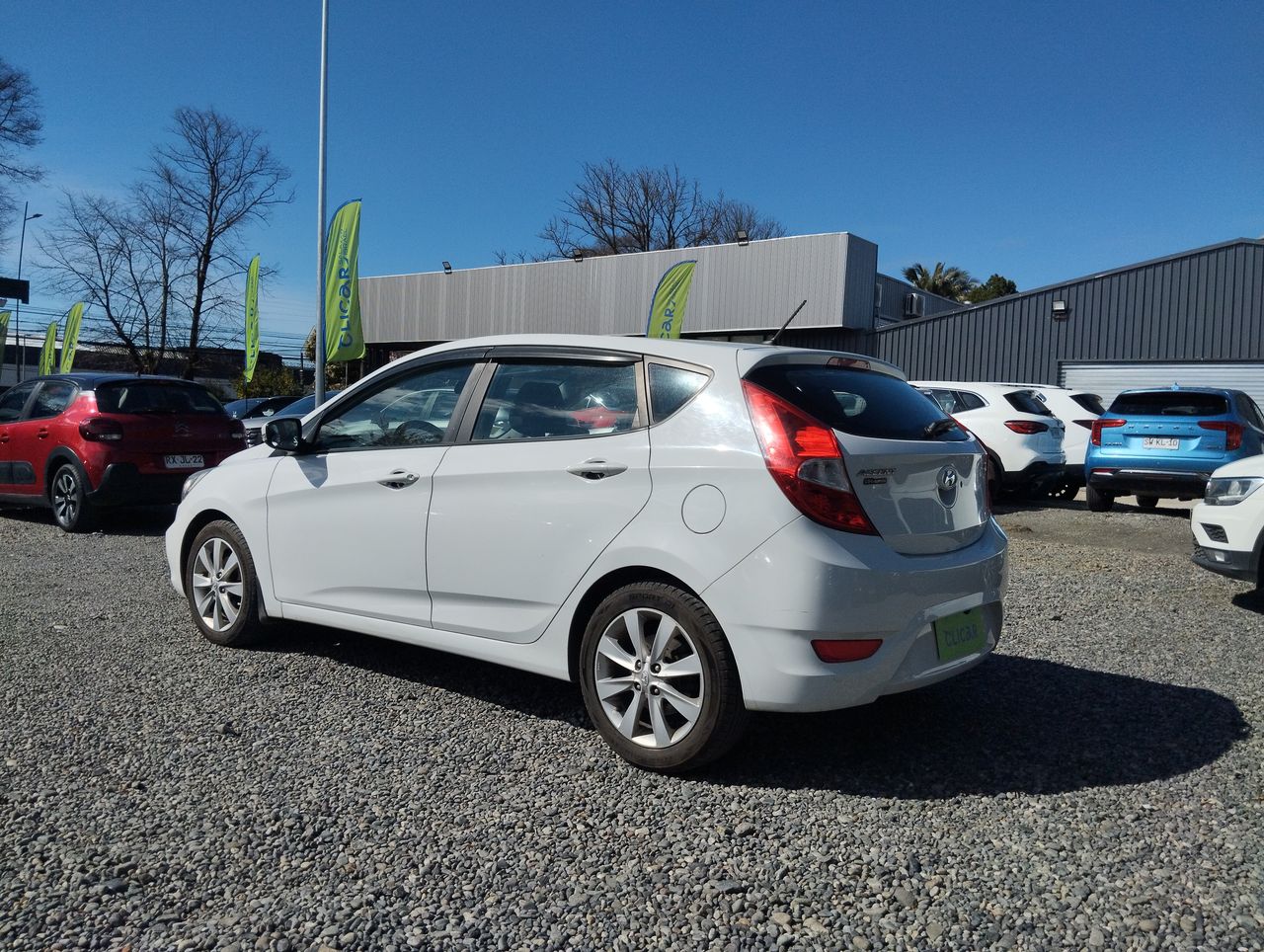 HYUNDAI - 7