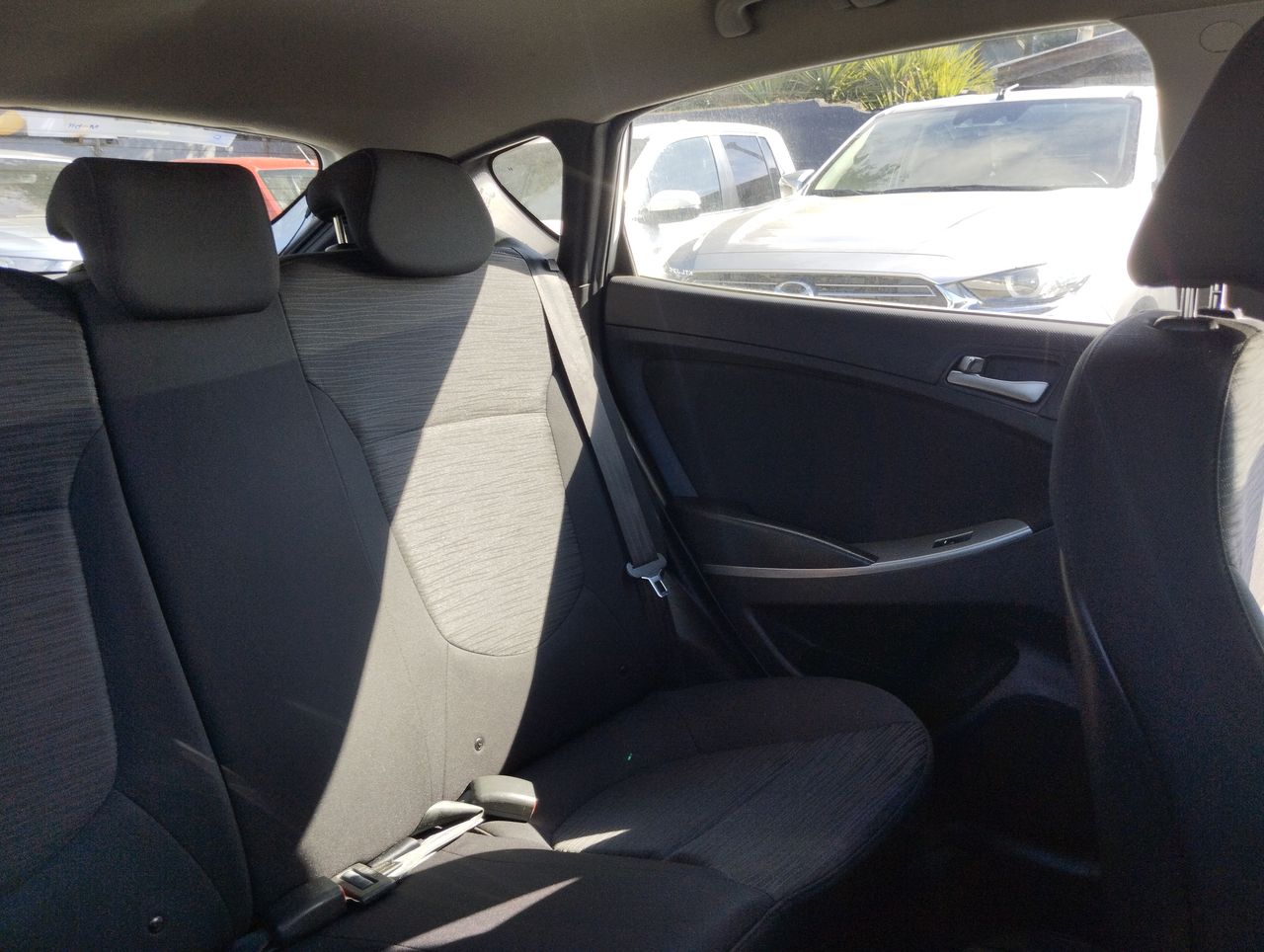 HYUNDAI - 14