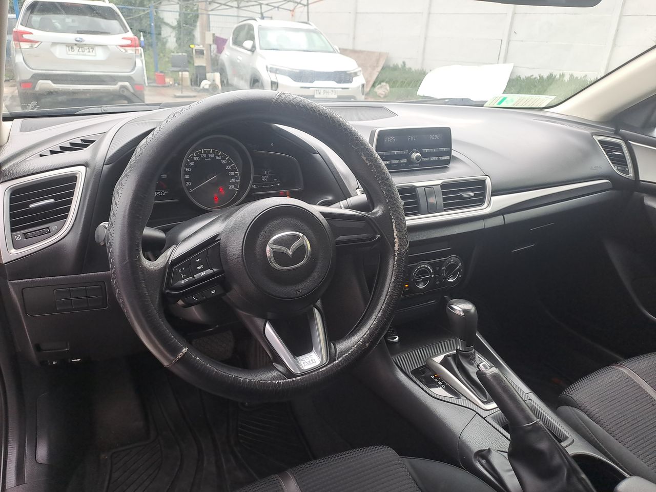 Mazda 3 — foto 16 de 18