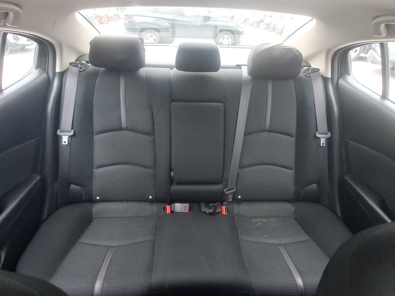 Mazda 3 — foto 18 de 18