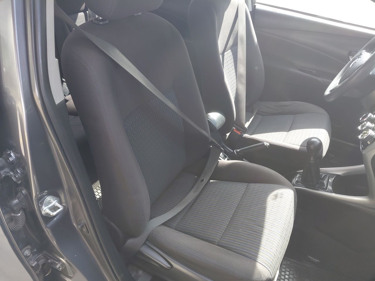 Toyota Yaris — foto 33 de 34
