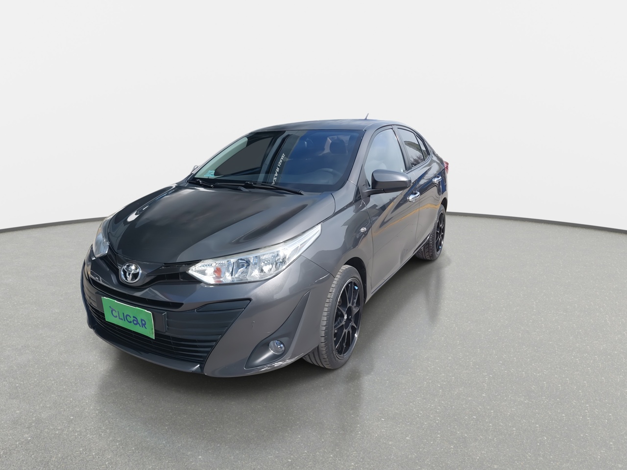 Toyota Yaris — foto 4 de 34