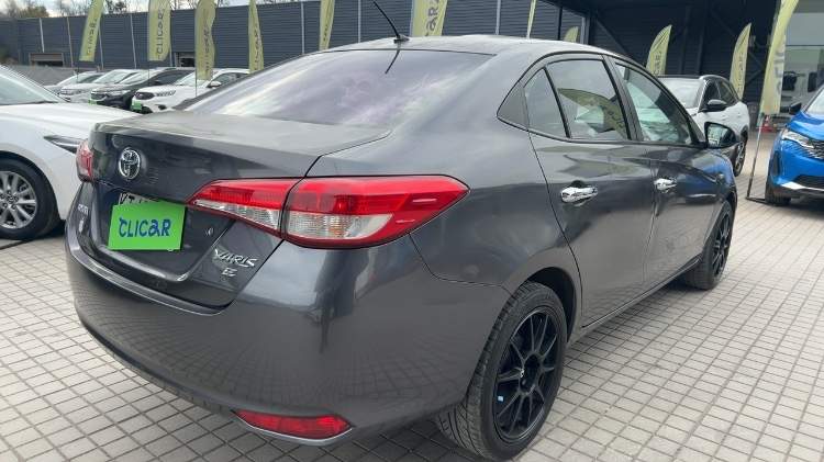 TOYOTA - 4