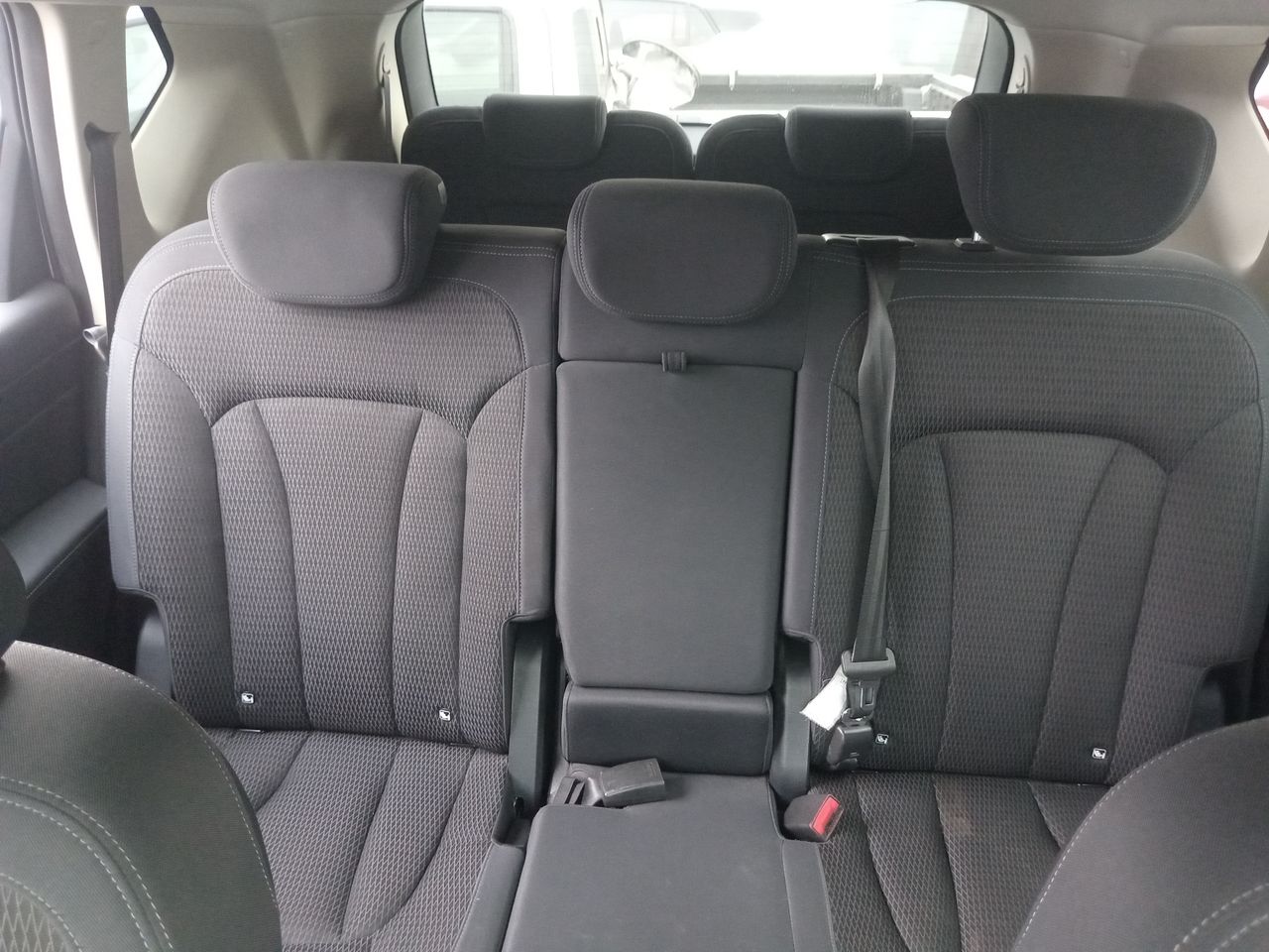 SSANGYONG - 33