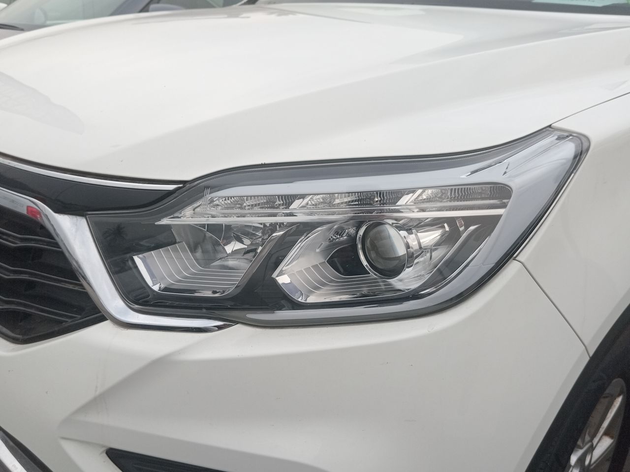 SSANGYONG - 18