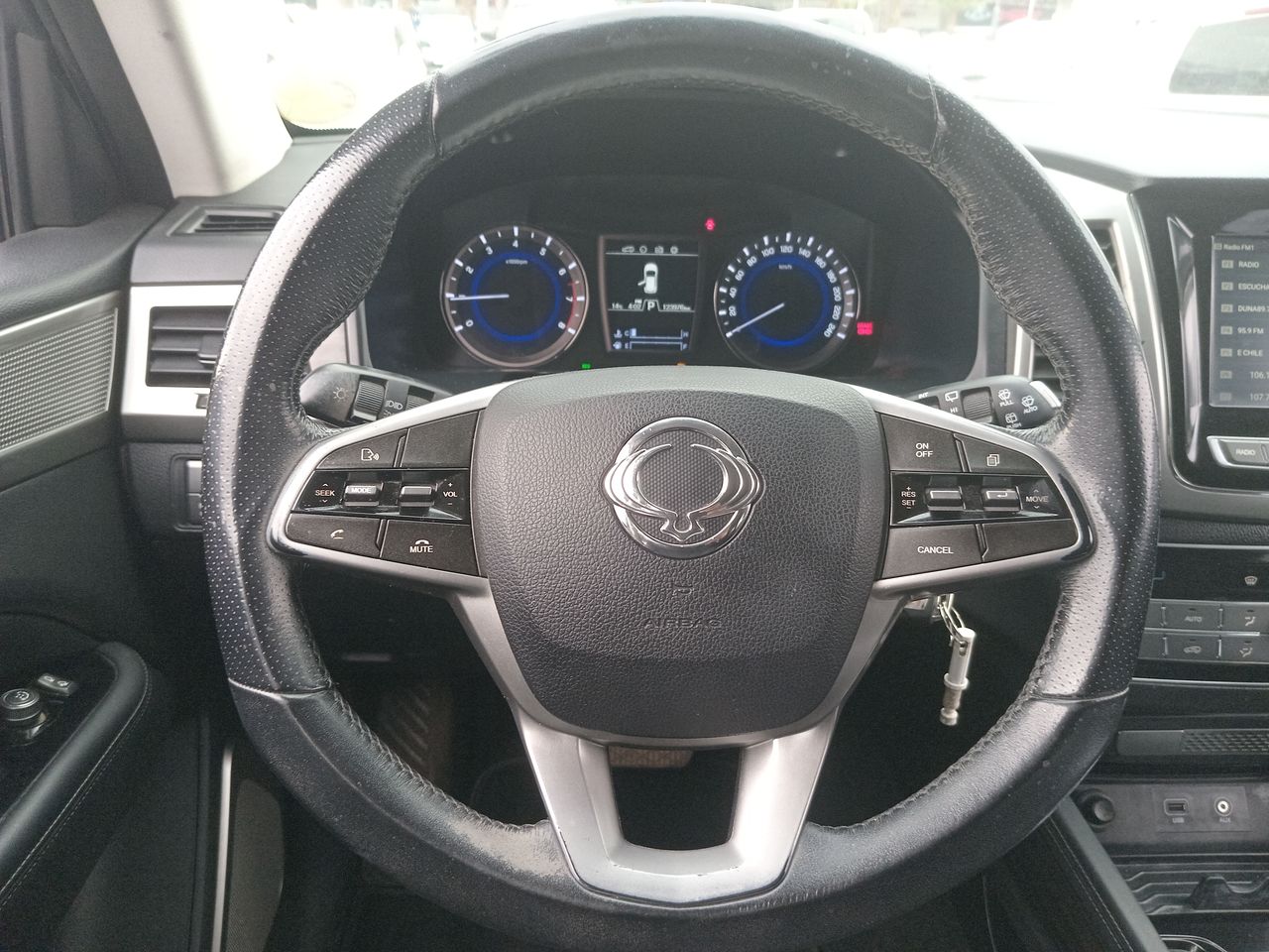 SSANGYONG - 25
