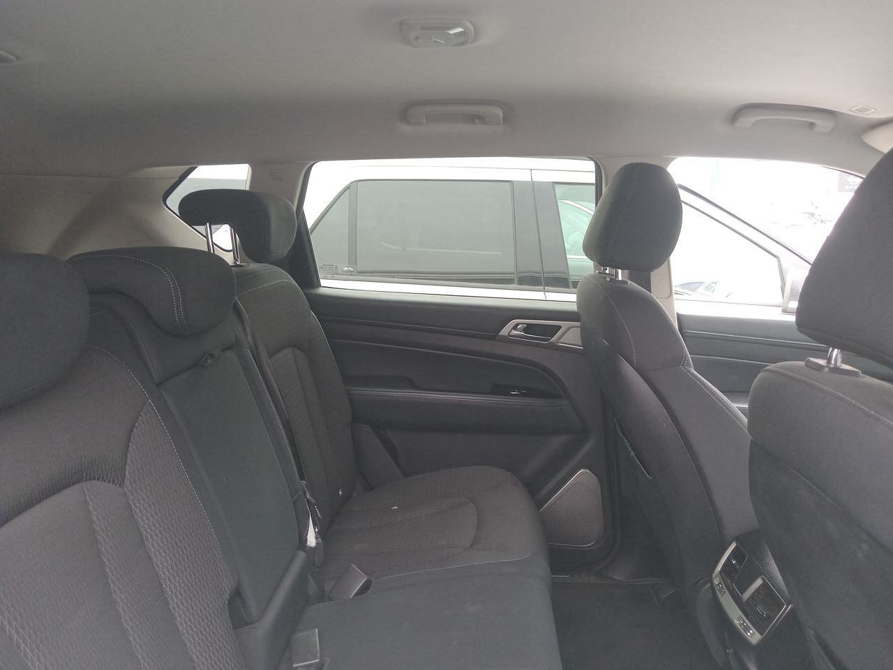 SSANGYONG - 15