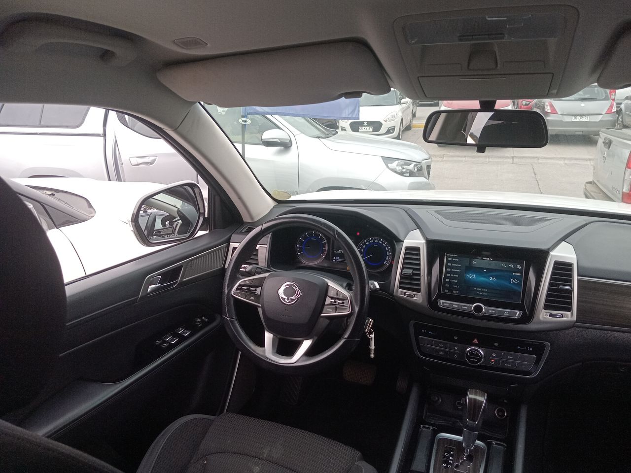 SSANGYONG - 16