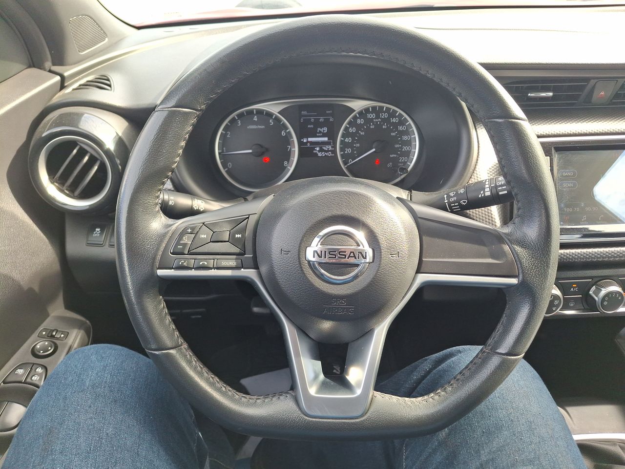 NISSAN - 23