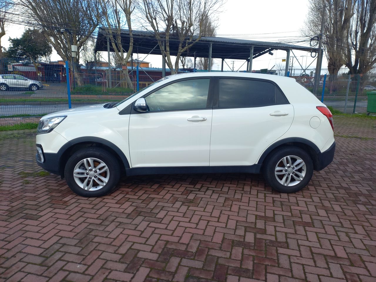 SSANGYONG - 4