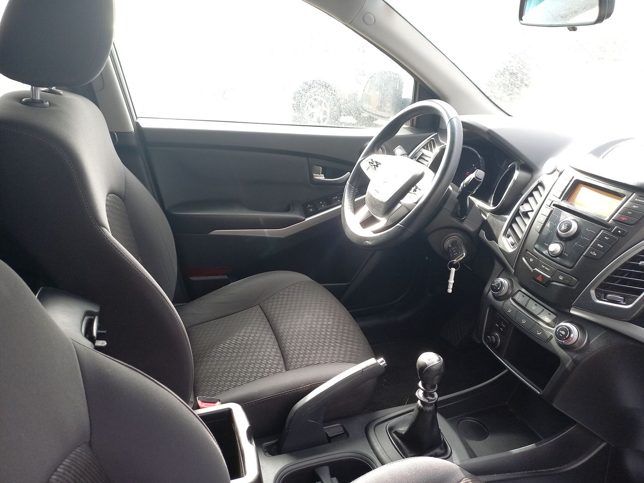 SSANGYONG - 16