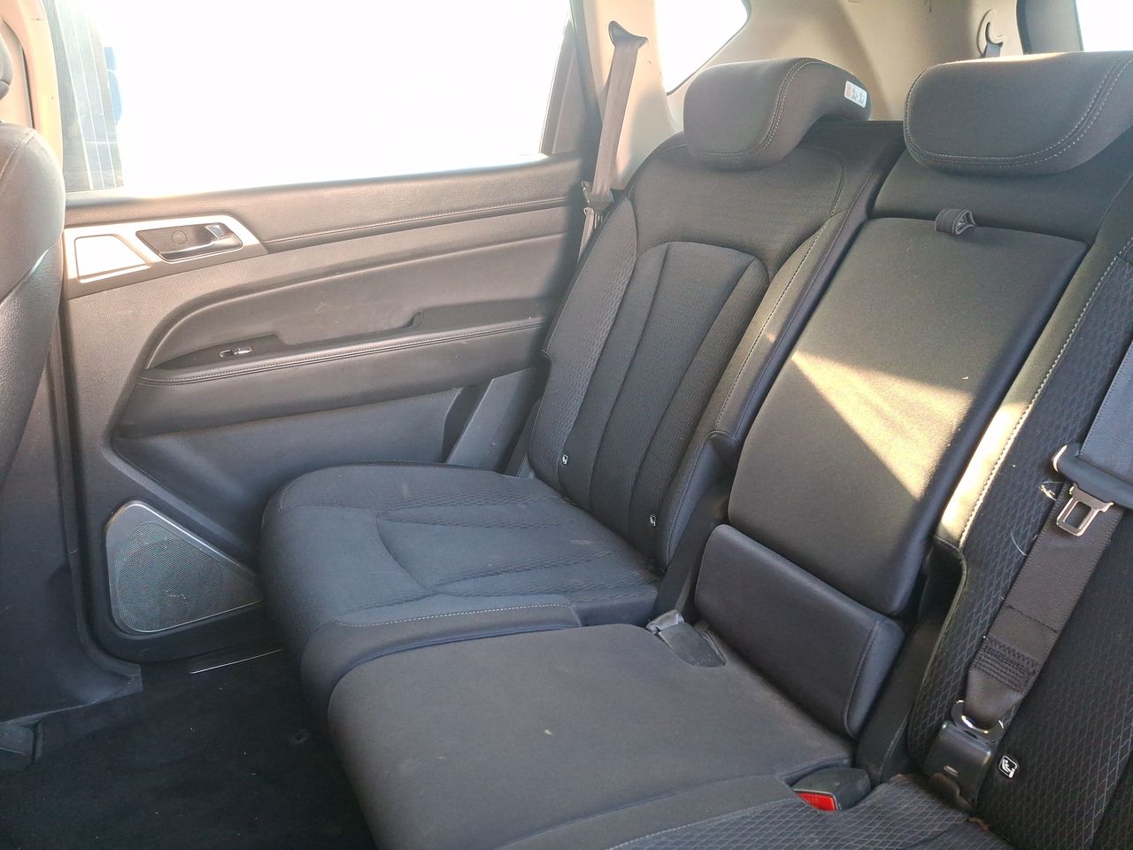 SSANGYONG - 12