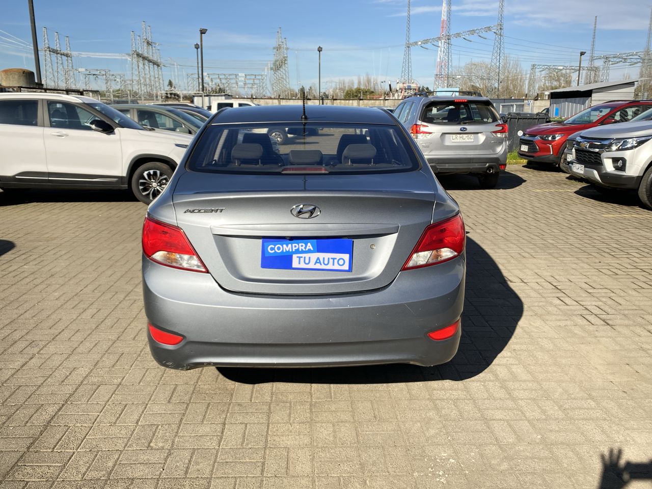 HYUNDAI - 6