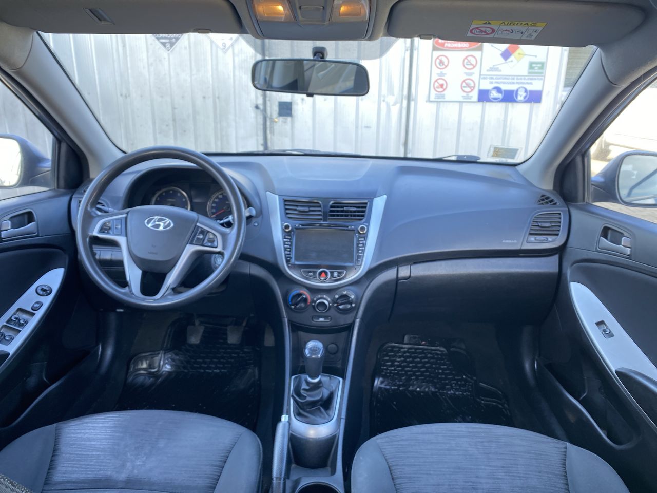 HYUNDAI - 9