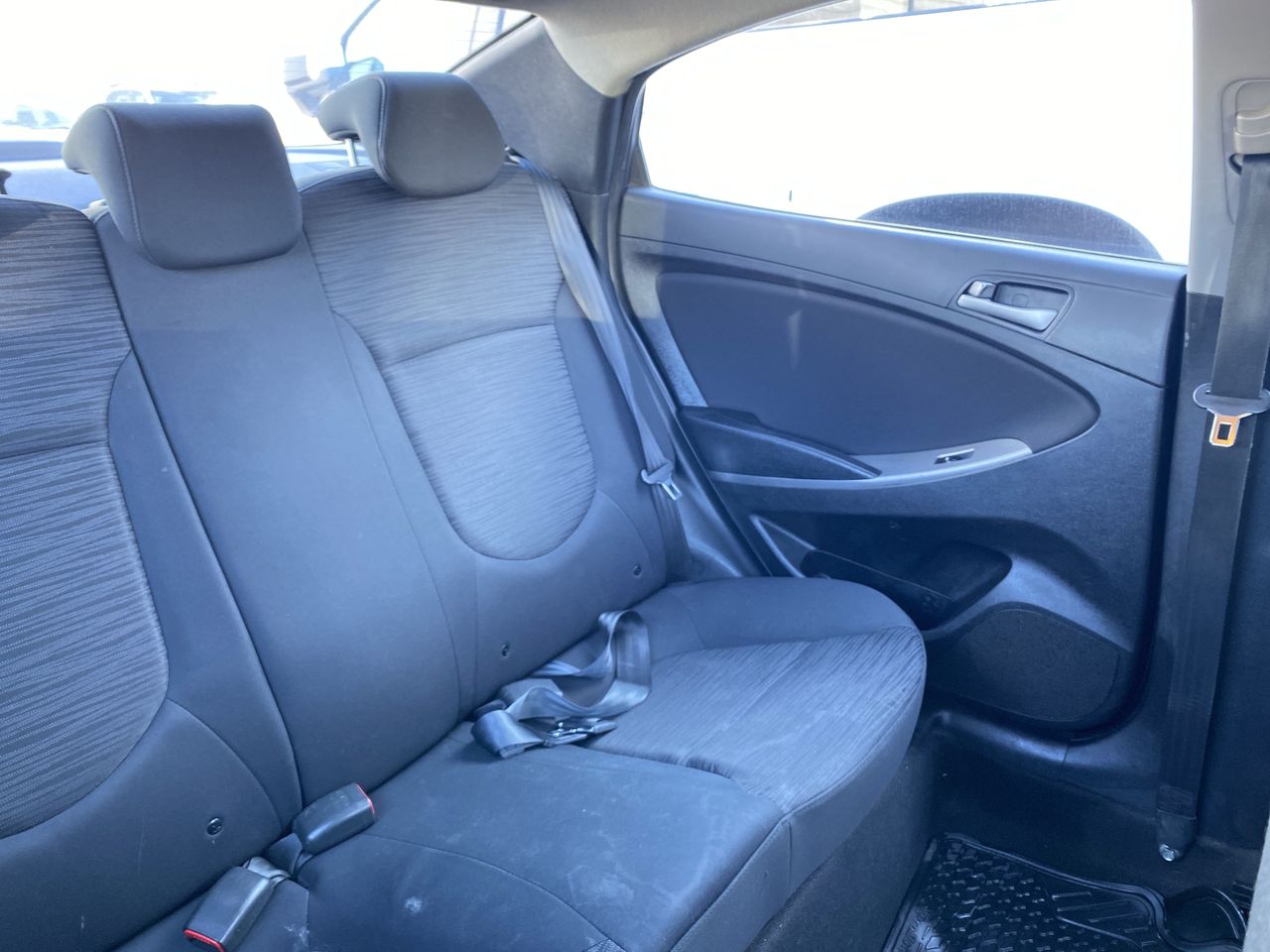 HYUNDAI - 13