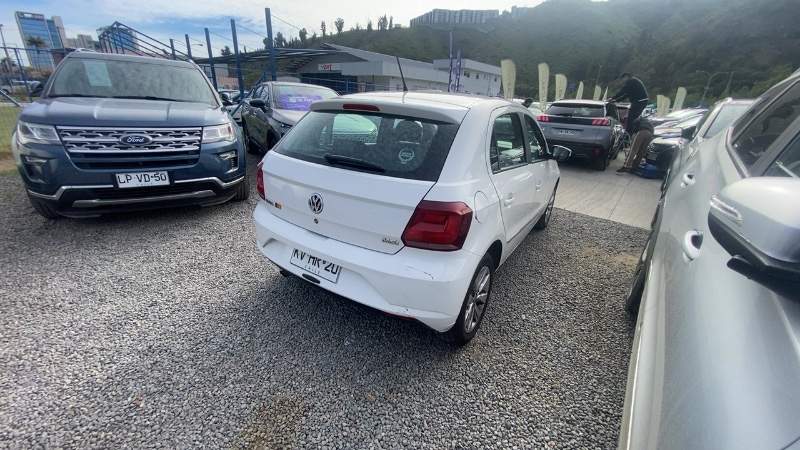 VOLKSWAGEN - 3