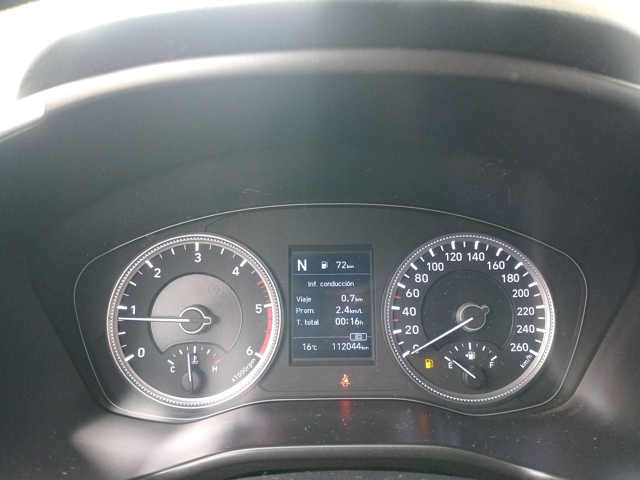 HYUNDAI - 25