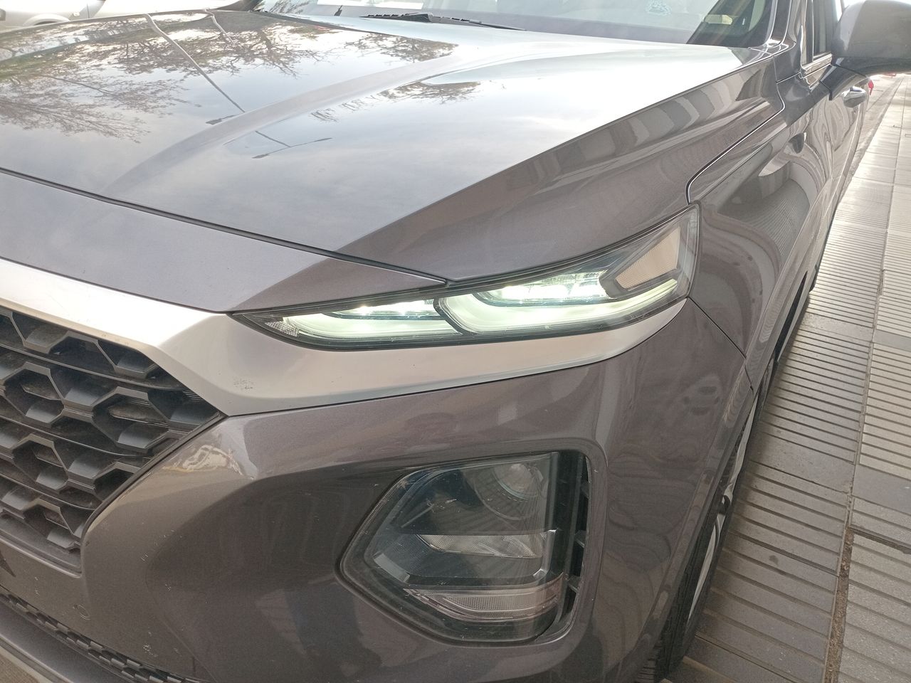 HYUNDAI - 16