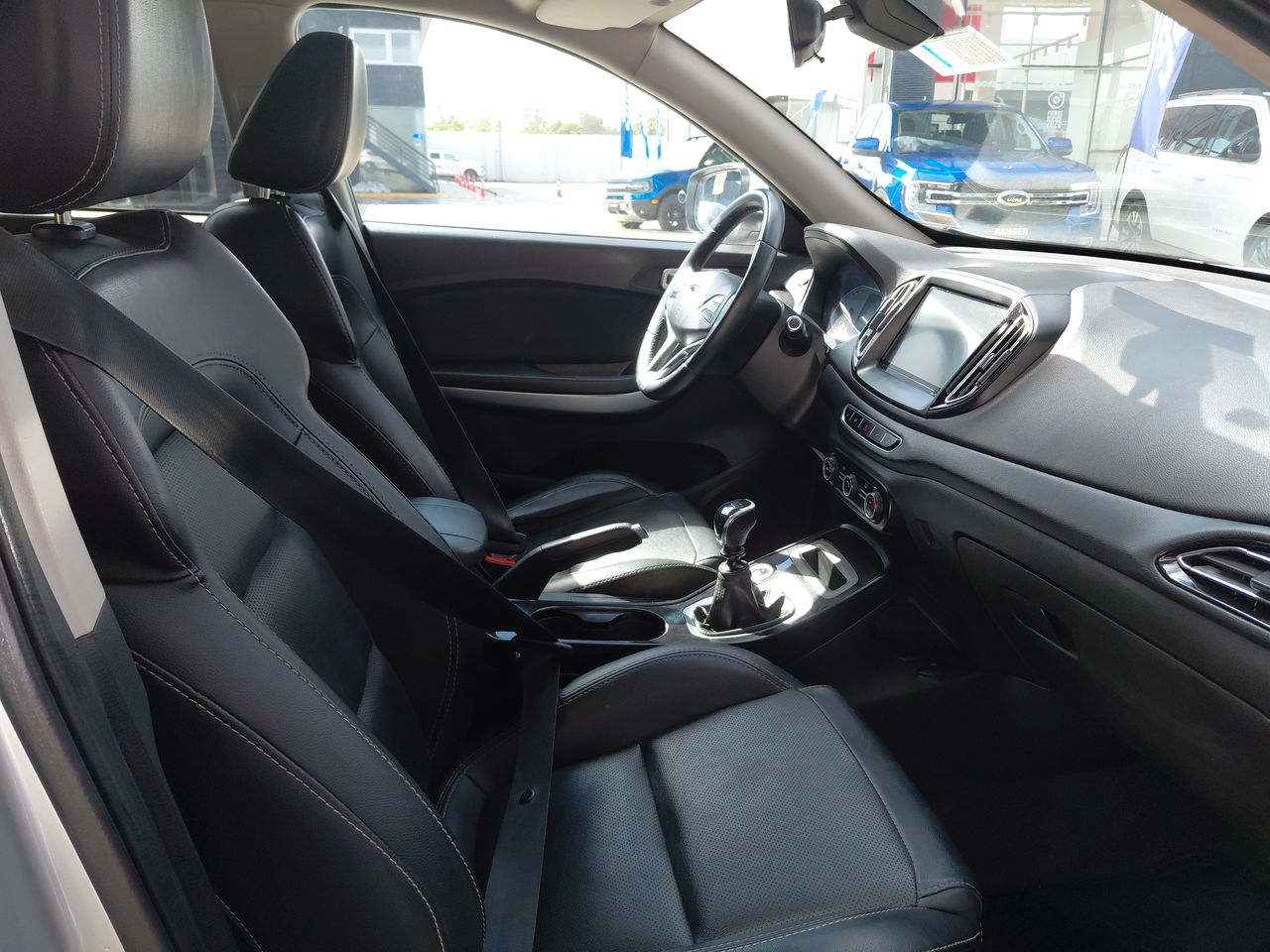 Chery Tiggo 7 — foto 9 de 26