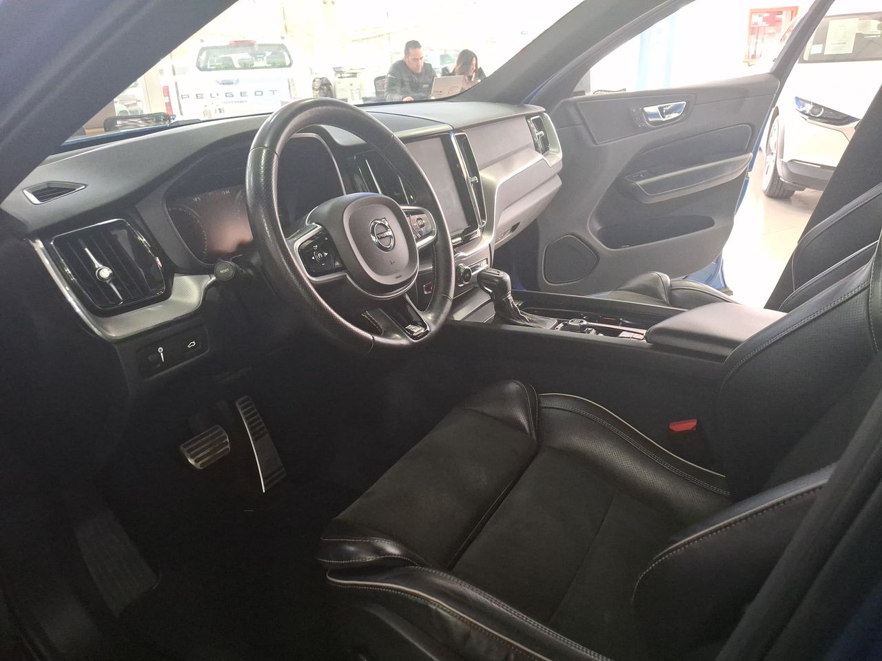 VOLVO - 4